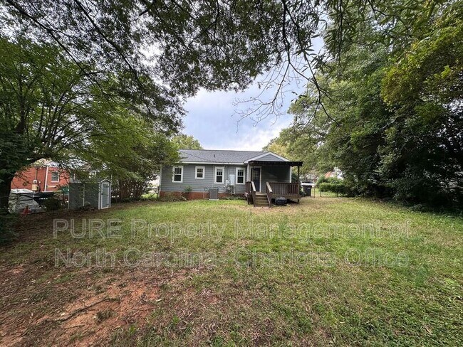 Building Photo - 2615 Ashley Rd