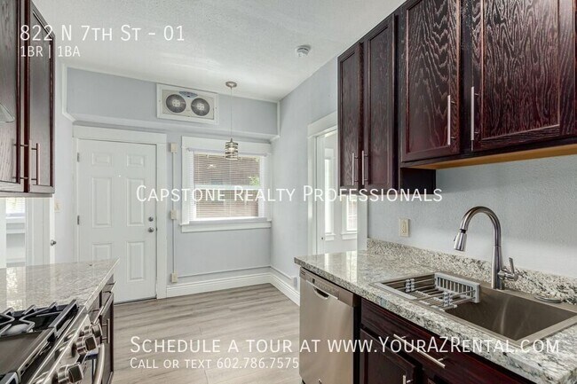 Building Photo - Charming Downtown 1 Bedroom 1 Bath!