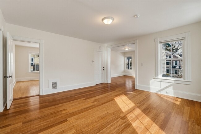 Building Photo - 105 Nonotuck St