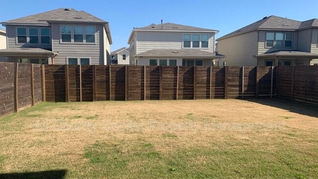 Building Photo - 13907 Osmarea Dr