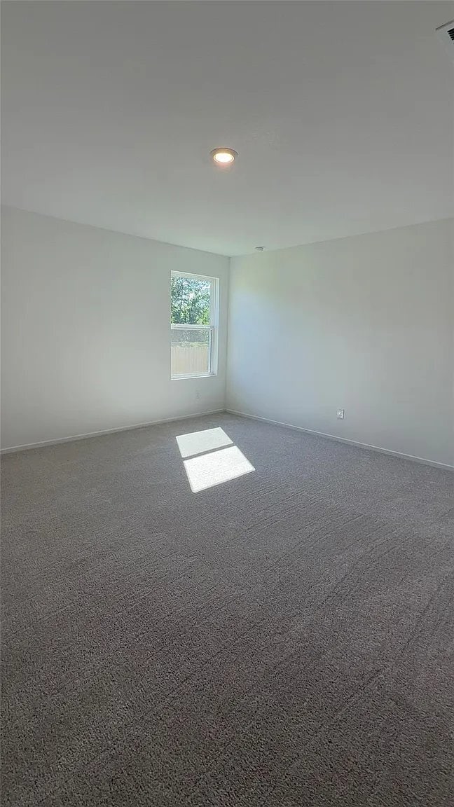 Building Photo - 327 Parkin Ct