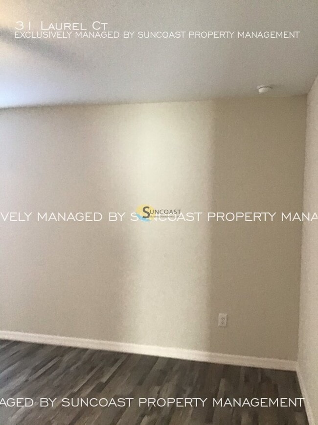 Building Photo - 31 Laurel Ct