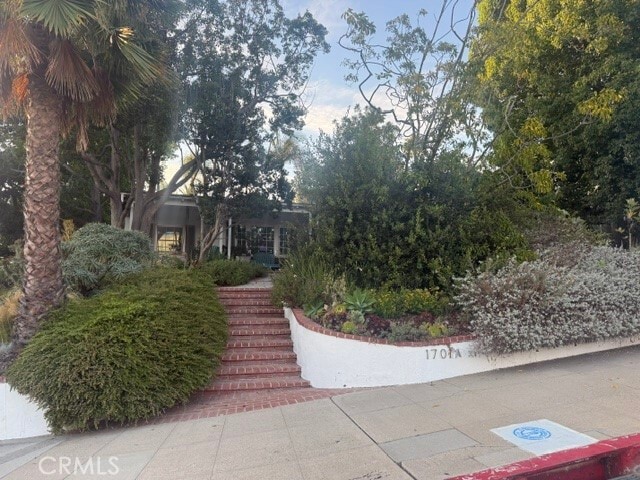 Building Photo - 1701 Pier Ave