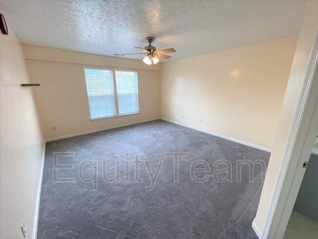 Building Photo - 432 Indian Lake Dr