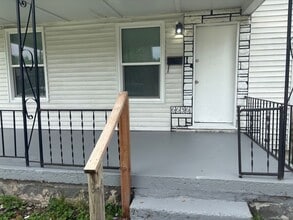 Building Photo - 6636 Etzel Ave