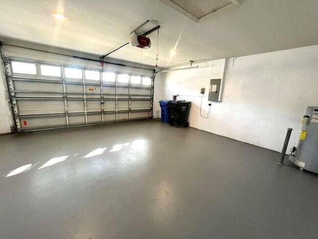 Building Photo - 10618 Logan Chase Ln