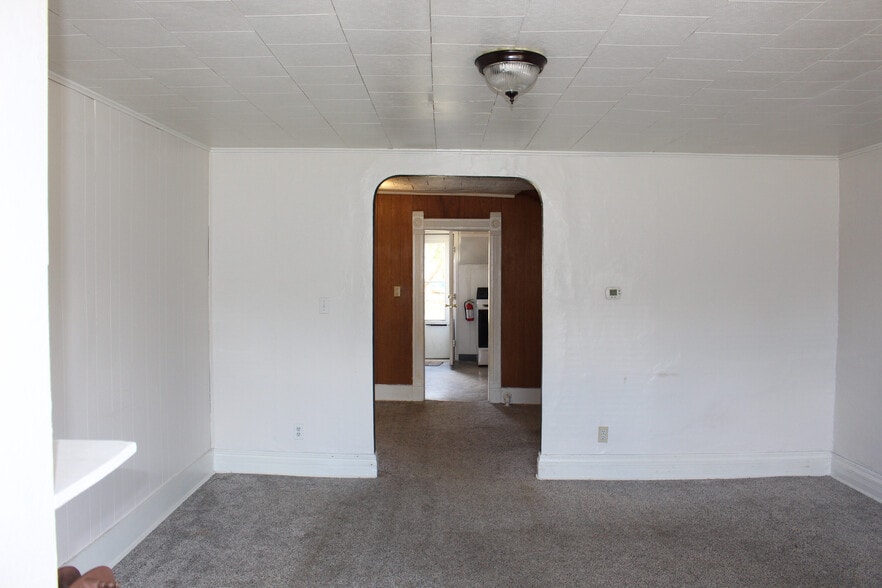 Living room - 180 Martin St