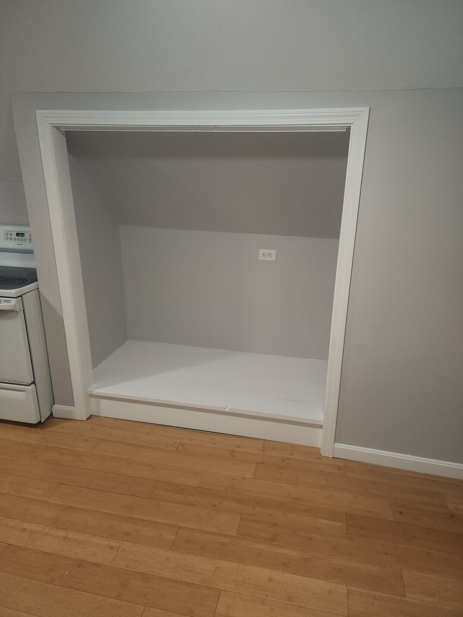 Building Photo - 14 Summer St