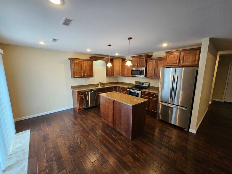 Building Photo - 2647 Travelers Way