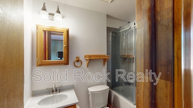 Building Photo - 6713 Fredrick Dr