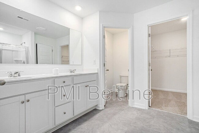 Building Photo - 6229 Honeybell Aly