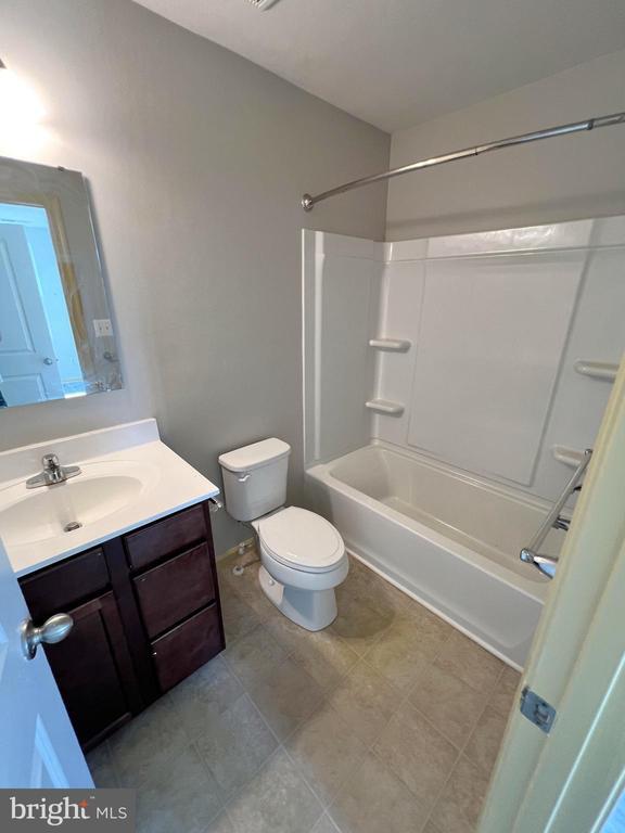 Building Photo - 3215 Pebble Run Dr