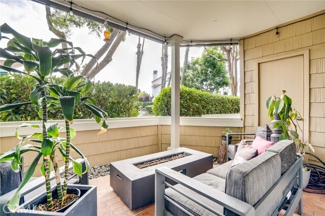 Building Photo - 19442 Sunray Ln