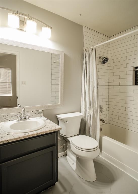 Building Photo - 11901 Swearingen Dr