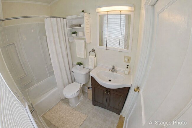 Building Photo - 800 Rannells Rd