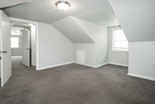 Building Photo - 3504 Trant Ave