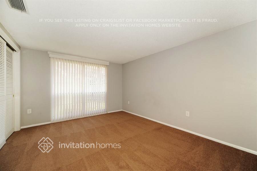 Building Photo - 8701 Lincolnshire Dr