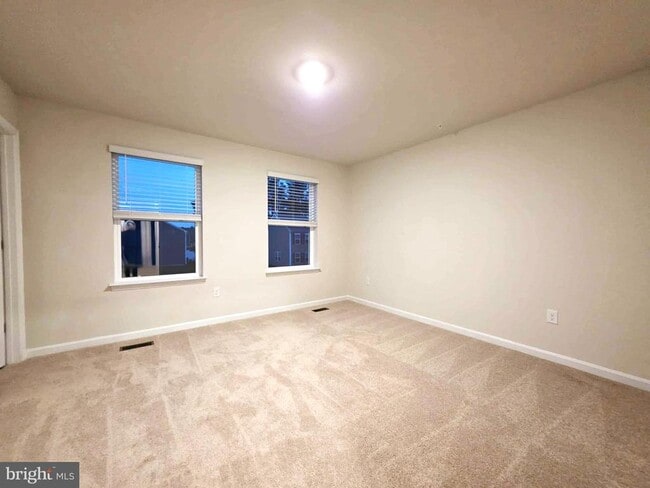 Building Photo - 822 Mersey Ln