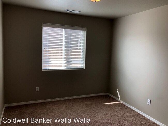Building Photo - 3 br, 2 bath House - 1206 SW 4th