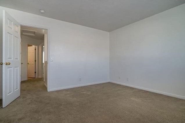 Building Photo - 88 250 N