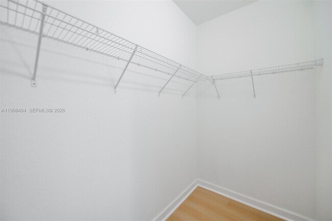 Building Photo - 640 NE 207th St