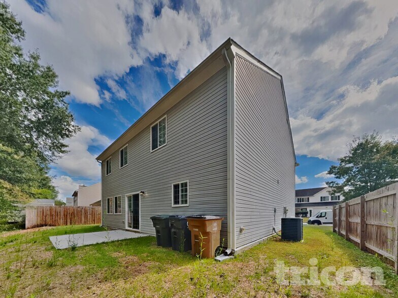 Building Photo - 3917 Shepway Loop