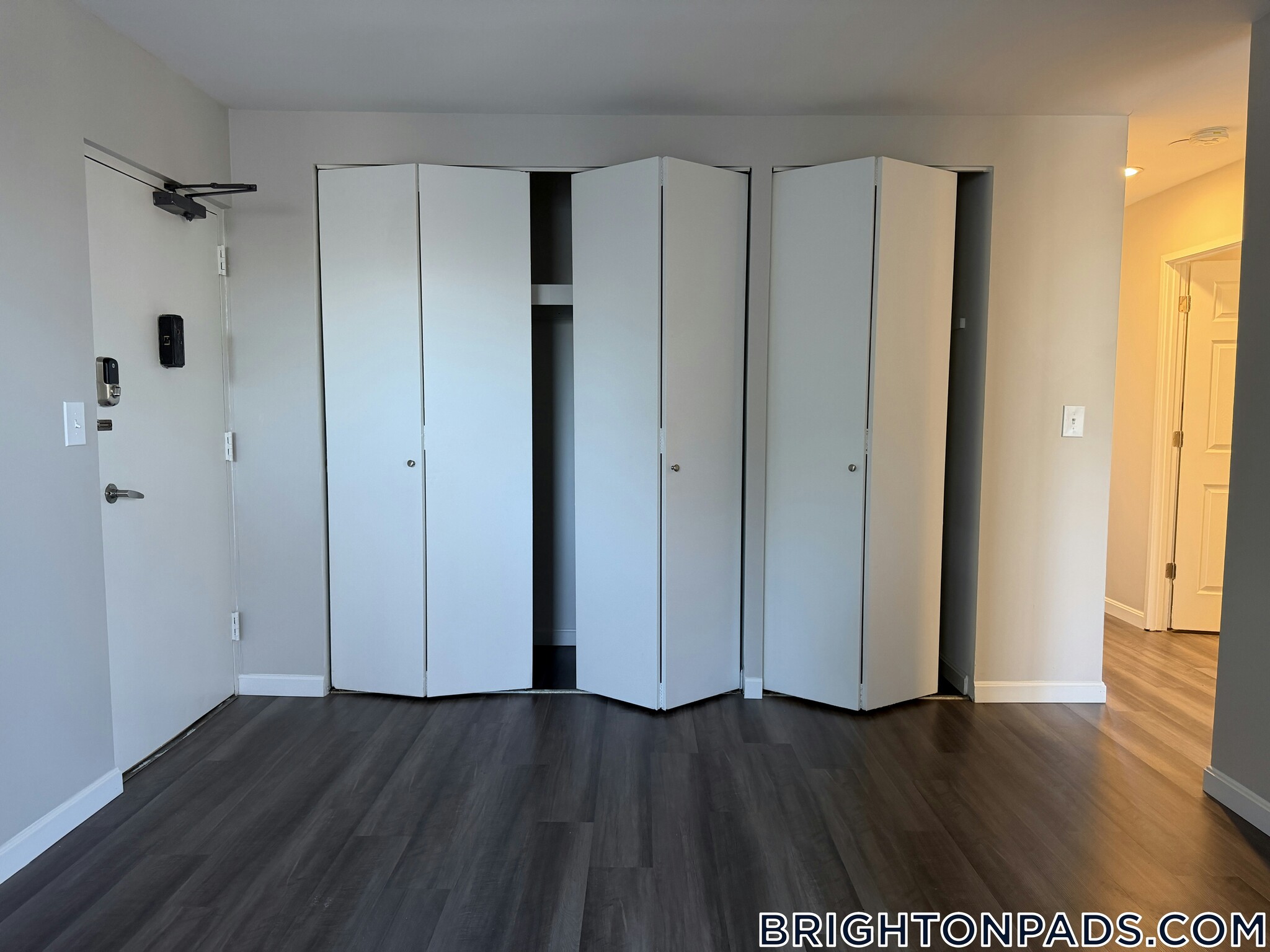 Building Photo - 9 Bronsdon St