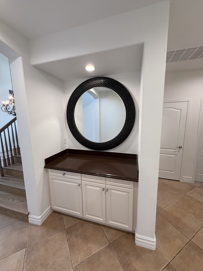 Building Photo - 7431 Dorie Dr