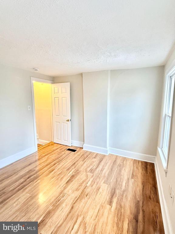 Building Photo - 666 Jefferson Ave