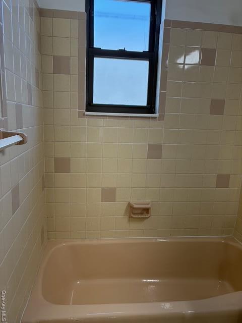 Building Photo - 1814 Bussing Ave