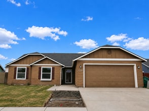 Building Photo - 3 Bed Home with Attached Garage