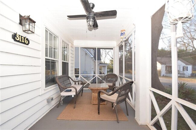 Building Photo - 3116 Jackson St