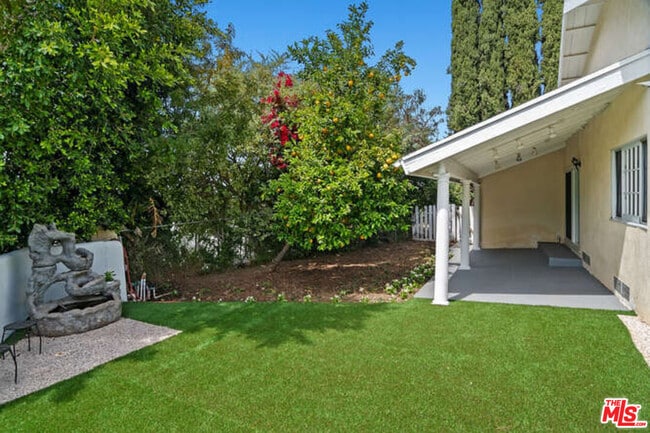 Building Photo - 3401 Alginet Dr