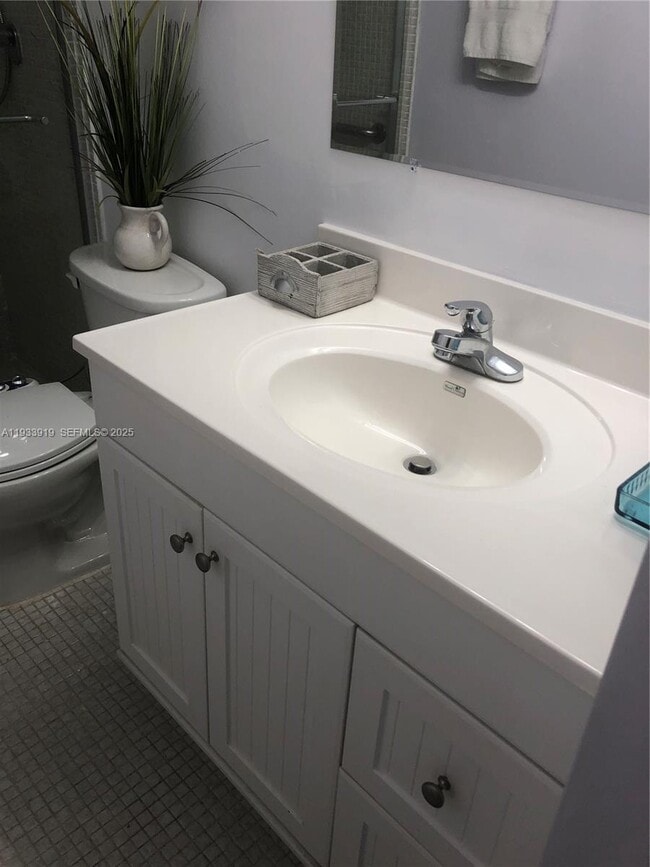 Building Photo - 2030 S Ocean Dr