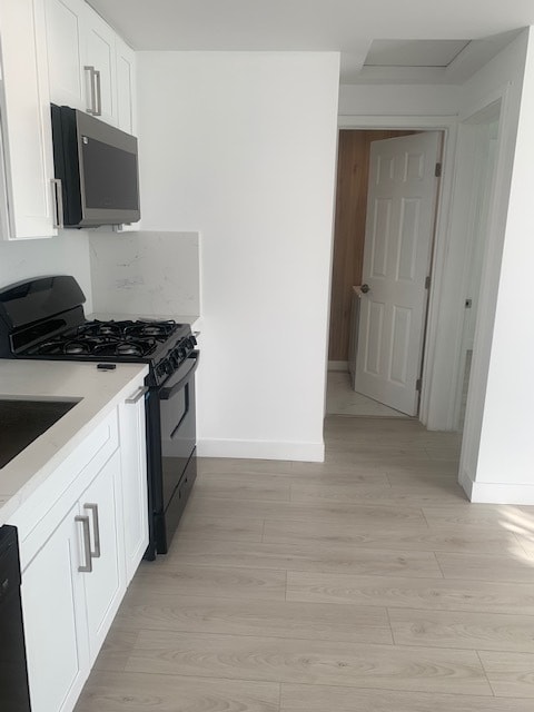 gas stove - 11519 Balboa Blvd