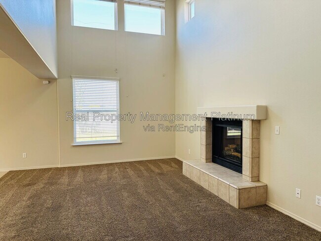 Building Photo - 1648 Camino Ln