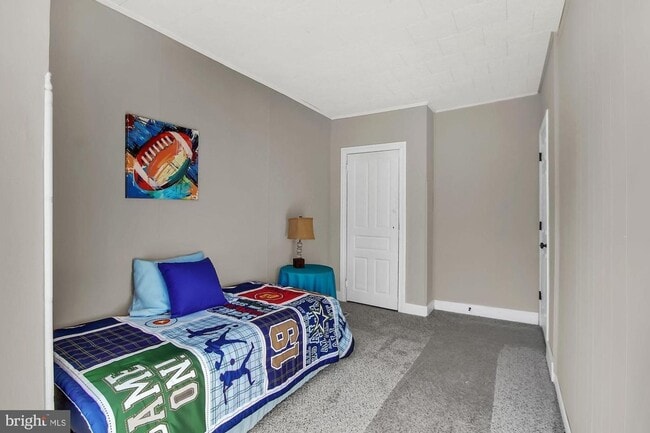 Building Photo - 3-bedroom in York City