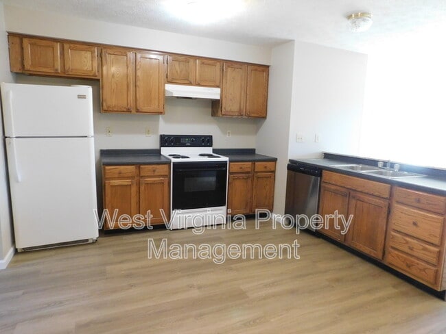 Building Photo - 3751 Summerlee Rd