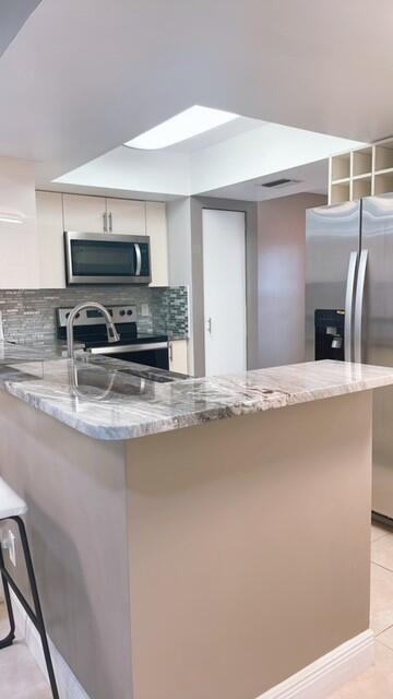 Building Photo - 6600 S Oriole Blvd