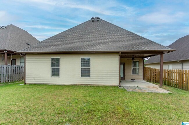 Building Photo - 4350 Sierra Dr