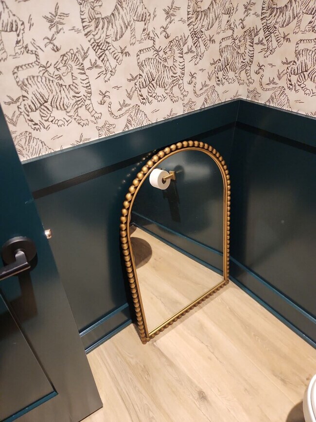 Building Photo - 1315 16th Ave S