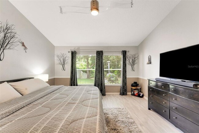 Building Photo - 273 Englenook Dr