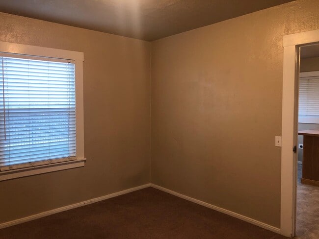 Building Photo - 7902 Clinton Ave