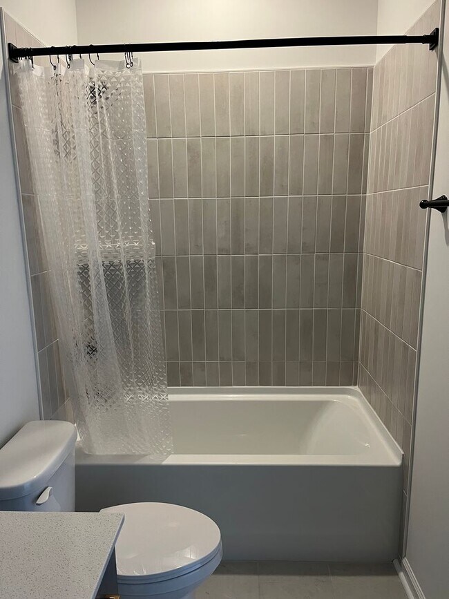 Building Photo - Beautiful New Home