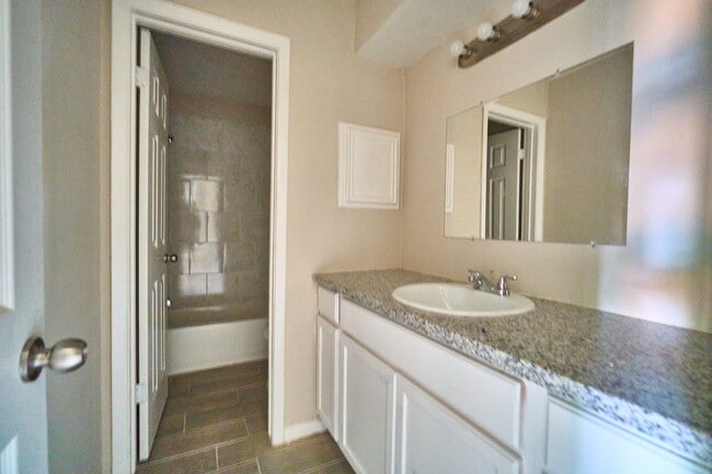 Building Photo - 7214 Westbranch Dr