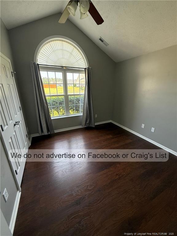 Building Photo - 421 Ivywood Ln