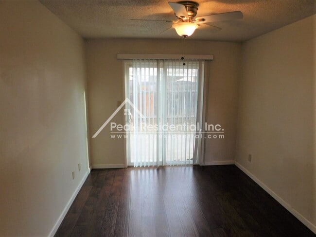 Building Photo - Updated 3bd/1.5ba Rancho Cordova Duplex