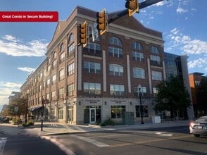 Building Photo - Stunning Down Town Condo in Secure Building