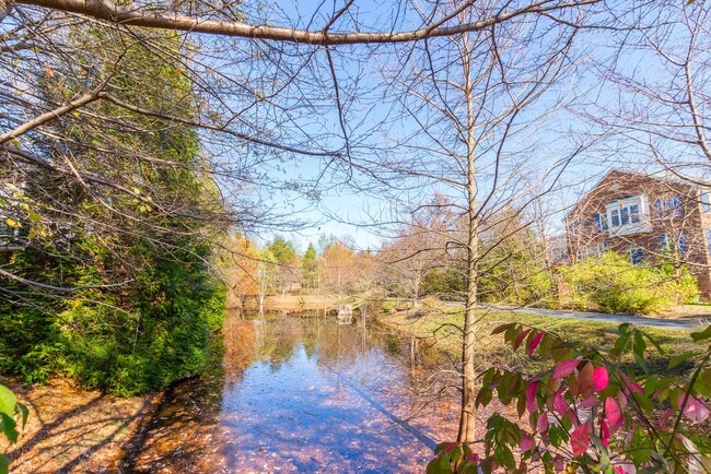 Building Photo - Lovely and Sought After Home for Rent in t...