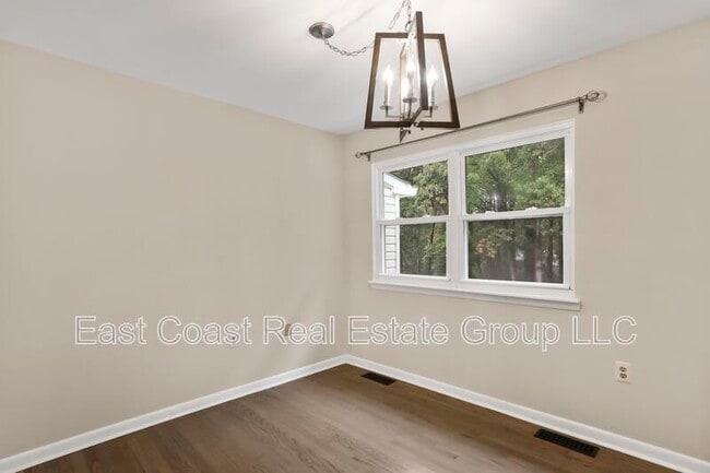 Building Photo - 3395 Canary Ct